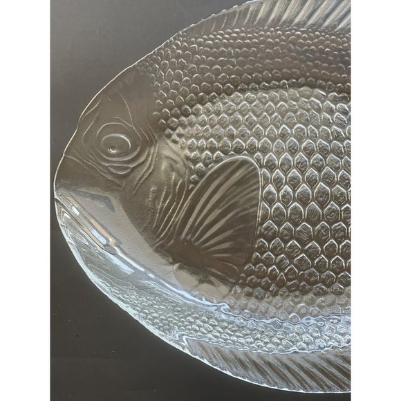 Glass Fish Platter Large 15" x 12.5" Vintage Arcoroc France Serving Dish - Picture 7 of 11